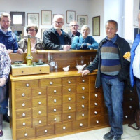Die SPD-Kreistagsfraktion im Kleinen Apothekenmuseum in Mainberg (Foto: E.Bräuer)